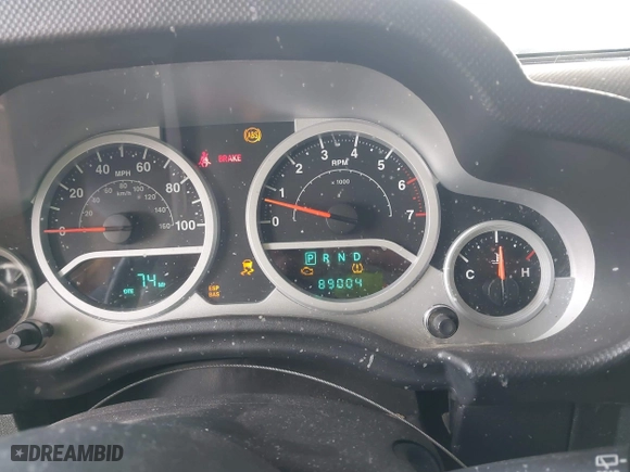 2010 Jeep Wrangler Unlimited Sport with VIN 1J4BA3H18AL161243, listed as a IAAI auction lot 41960370 with 89,004 mi miles. Bid and sale history available at carsss.com. Image 7.