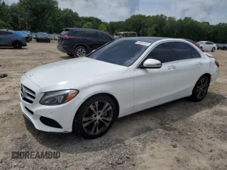 2016 Mercedes-Benz C 300 z VIN 55SWF4JB5GU174320, wystawiony jako Copart lot #60881825 z przebiegiem 227 724 mil mil oraz Szkoda całkowita • Salvage title. Historia ofert i sprzedaży dostępna na DreamBid. Obrazek 1.