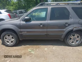 2002 Ford Escape XLT Choice with VIN 1FMYU041X2KB88832, listed as a IAAI auction lot 42400767 with 194,124 mi miles and . Bid and sale history available at DreamBid. Image 13.