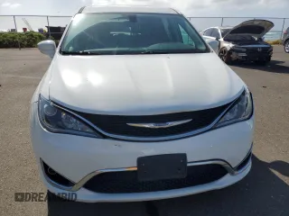 2018 Chrysler Pacifica Touring Plus with VIN 2C4RC1FG4JR157496, listed as a Copart auction lot 88452535 with 78,252 mi miles and Salvage Title. Bid and sale history available at DreamBid. Image 5.