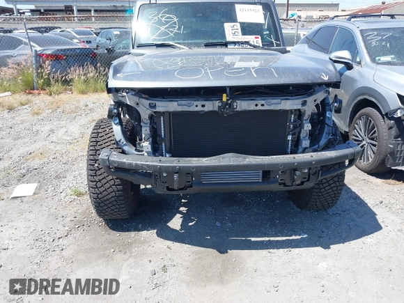 2024 Ford Bronco Badlands z VIN 1FMEE9BP9RLB31294, wystawiony jako IAAI lot #42115923 z przebiegiem 1675 mil mil oraz . Historia ofert i sprzedaży dostępna na DreamBid. Obrazek 12.