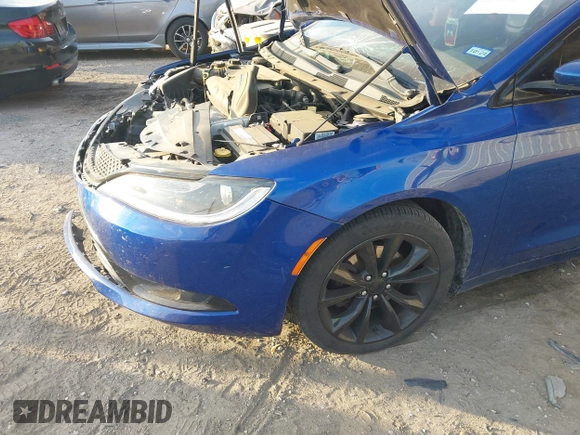 2015 Chrysler 200 S with VIN 1C3CCCBBXFN658834, listed as a IAAI auction lot 40692713 with 144,128 mi miles and . Bid and sale history available at DreamBid. Image 16.