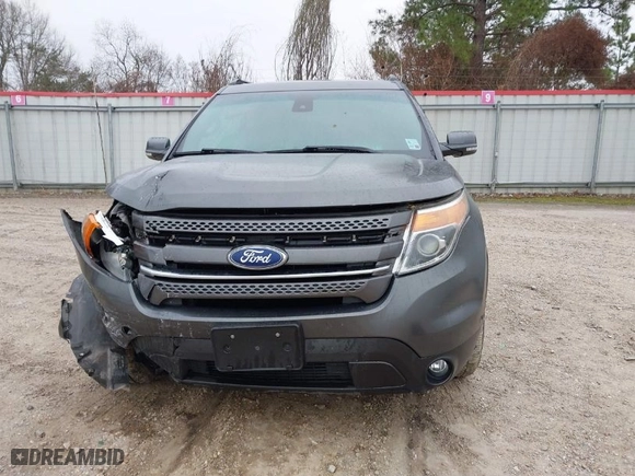 2015 Ford Explorer Limited with VIN 1FM5K7F85FGB30809, listed as a IAAI auction lot 41499836 with 102,332 mi miles. Bid and sale history available at carsss.com. Image 13.
