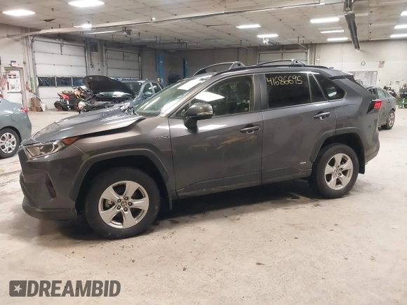 2021 Toyota RAV4 Hybrid XLE with VIN JTMRWRFV2MD125979, listed as a IAAI auction lot 41686695 with 79,737 mi miles. Bid and sale history available at carsss.com. Image 15.