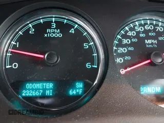 2011 Chevrolet Suburban LS with VIN 1GNSCHE06BR188407, listed as a IAAI auction lot 41453215 with 232,667 mi miles. Bid and sale history available at carsss.com. Image 15.