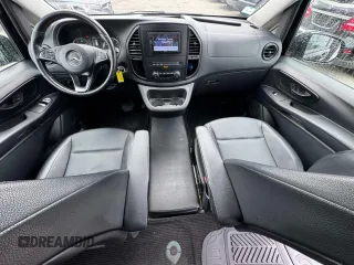 2018 Mercedes-Benz Metris Passenger с VIN WD4PG2EE7J3414649, выставлен на аукционе Copart как лот 53747135 с пробегом 184 215 миль миль и Списание • Salvage title. История ставок и продаж доступна на DreamBid. Изображение 9.