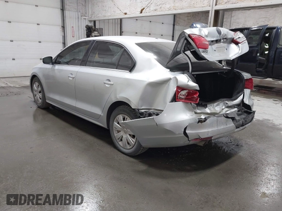2013 Volkswagen Jetta SE with VIN 3VWDP7AJ9DM428243, listed as a IAAI auction lot 41958029 with 87,761 mi miles and . Bid and sale history available at DreamBid. Image 3.