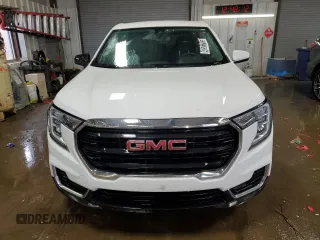 2022 GMC Terrain SLE with VIN 3GKALMEV7NL292512, listed as a Copart auction lot 43521215 with 227,329 mi miles and Salvage Title. Bid and sale history available at carsss.com. Image 5.