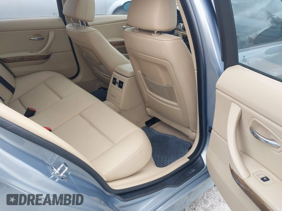 2007 BMW 3 Series 328i with VIN WBAVC53577FZ81305, listed as a IAAI auction lot 42575262 with 76,398 mi miles and . Bid and sale history available at DreamBid. Image 8.