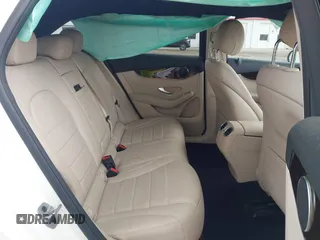 2021 Mercedes-Benz GLC 300 z VIN W1N0G8EBXMF995726, wystawiony jako IAAI lot #41954125 z przebiegiem 90 981 mil mil oraz . Historia ofert i sprzedaży dostępna na DreamBid. Obrazek 8.