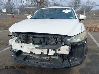 2014 Mazda 6 i Sport with VIN JM1GJ1U67E1159003, listed as a IAAI auction lot 41710750 with 200,522 mi miles. Bid and sale history available at carsss.com. Image 12.