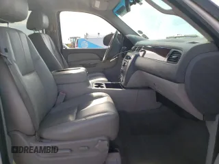 2013 GMC Yukon SLT with VIN 1GKS1CE05DR320453, listed as a Copart auction lot 47684945 with 190,361 mi miles and Salvage Title. Bid and sale history available at carsss.com. Image 7.