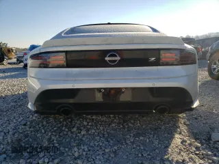 2023 Nissan Z Performance с VIN JN1BZ4BH8PM311206, выставлен на аукционе Copart как лот 41501215 с пробегом 16 300 миль миль и Списание • Salvage title. История ставок и продаж доступна на DreamBid. Изображение 6.