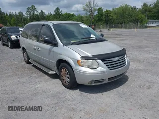 2006 Chrysler Town & Country LWB Limited with VIN 2A8GP64L26R797487, listed as a IAAI auction lot 42127082 with 126,548 mi miles. Bid and sale history available at carsss.com. Image 1.