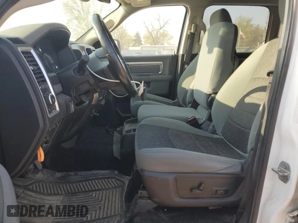 2019 Ram 1500 SLT z VIN 1C6RR6TT0KS678512, wystawiony jako Copart lot #52208685 z przebiegiem 108 986 mil mil oraz Szkoda całkowita • Salvage title. Historia ofert i sprzedaży dostępna na DreamBid. Obrazek 7.