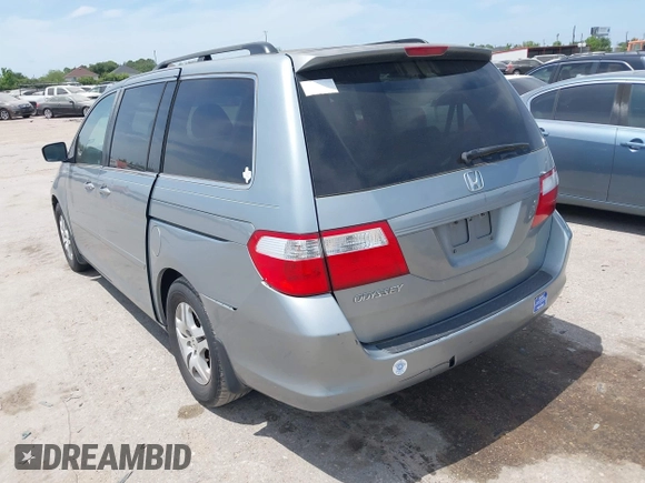 2006 Honda Odyssey EX-L with VIN 5FNRL38626B055441, listed as a IAAI auction lot 42073227 with 210,360 mi miles. Bid and sale history available at carsss.com. Image 3.