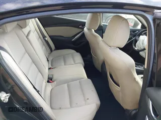 2017 Mazda 6 Sport z VIN JM1GL1U53H1124724, wystawiony jako IAAI lot #41446369 z przebiegiem 130 324 mil mil oraz . Historia ofert i sprzedaży dostępna na DreamBid. Obrazek 8.