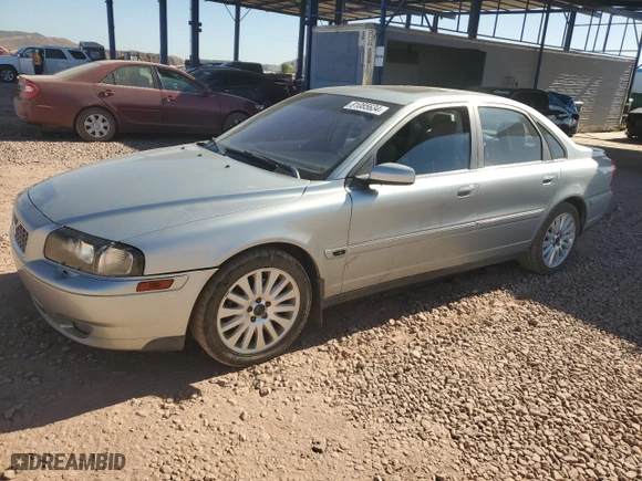 2004 Volvo S80 with VIN YV1TS91Z141381179, listed as a Copart auction lot 81085634 with 187,951 mi miles and Salvage Title. Bid and sale history available at carsss.com. Image 1.