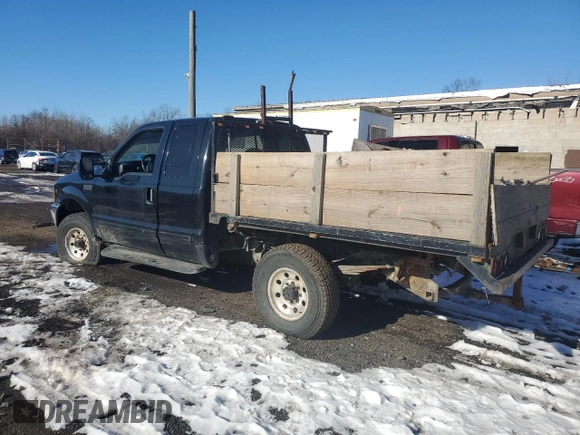 2001 Ford Super Duty F-250 XL with VIN 1FTNX21L31ED75892, listed as a Copart auction lot 89379615 with 299,874 mi miles and Salvage Title. Bid and sale history available at carsss.com. Image 2.
