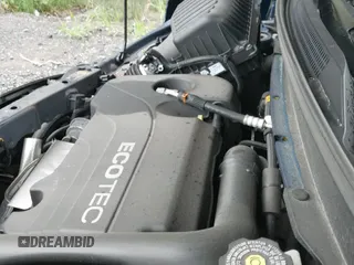 2022 Chevrolet Equinox LT with VIN 3GNAXUEV6NL151440, listed as a IAAI auction lot 42983213 with 33,604 mi miles and . Bid and sale history available at DreamBid. Image 19.