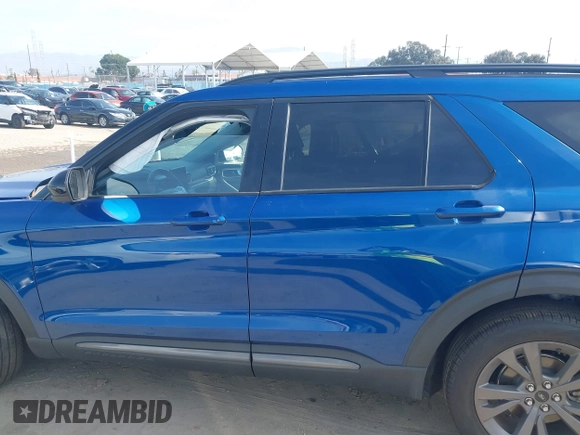 2023 Ford Explorer XLT with VIN 1FMSK7DH9PGA46015, listed as a IAAI auction lot 41593747 with 40,100 mi miles. Bid and sale history available at carsss.com. Image 13.