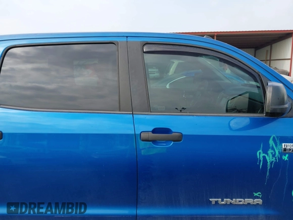 2016 Toyota Tundra SR5 z VIN 5TFEW5F10GX200671, wystawiony jako IAAI lot #41946182 z przebiegiem 162 688 mil mil oraz . Historia ofert i sprzedaży dostępna na DreamBid. Obrazek 14.