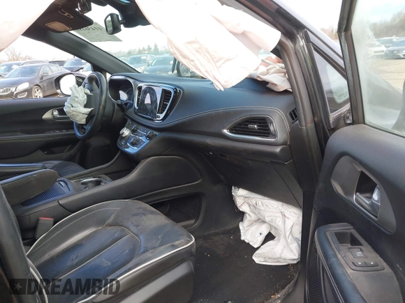 2022 Chrysler Pacifica Hybrid Limited with VIN 2C4RC1S76NR147838, listed as a IAAI auction lot 41436191 with 44,279 mi miles and . Bid and sale history available at DreamBid. Image 5.
