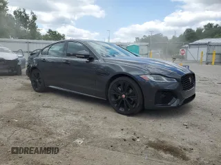 2022 Jaguar XF R-Dynamic SE with VIN SAJBL4GX2NCY92379, listed as a Copart auction lot 58638384 with 13,048 mi miles and Salvage Title. Bid and sale history available at carsss.com. Image 4.