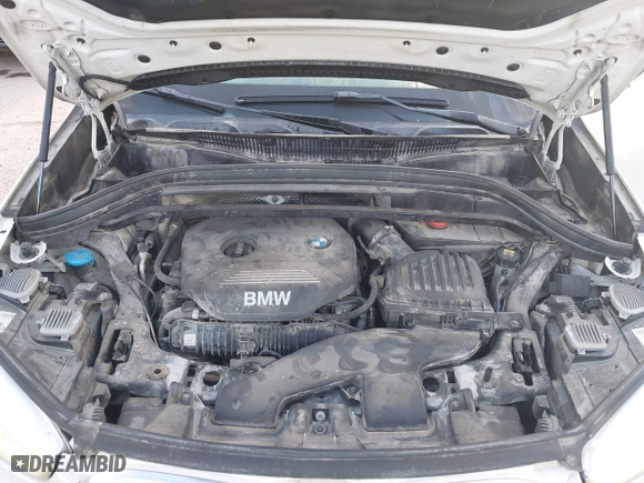 2016 BMW X1 xDrive28i with VIN WBXHT3C3XGP889461, listed as a IAAI auction lot 41757627 with 105,681 mi miles. Bid and sale history available at carsss.com. Image 10.
