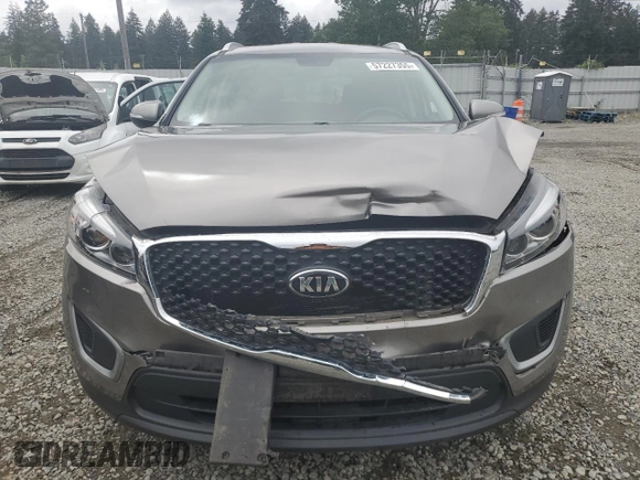 2017 Kia Sorento LX with VIN 5XYPGDA37HG295338, listed as a Copart auction lot 57227355 with 71,655 mi miles and Salvage title. Bid and sale history available at DreamBid. Image 5.