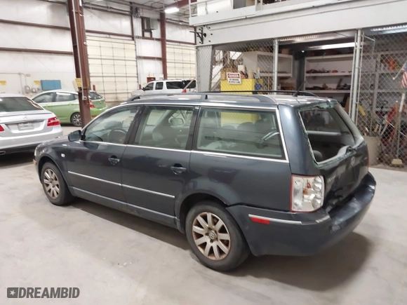 2003 Volkswagen Passat GLS with VIN WVWVD63B63E368748, listed as a IAAI auction lot 42022512 with 130,038 mi miles. Bid and sale history available at carsss.com. Image 3.