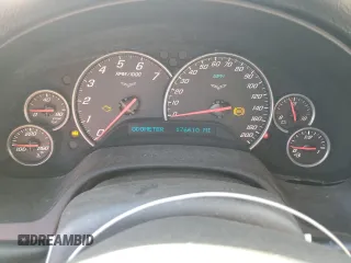 2005 Chevrolet Corvette with VIN 1G1YY24U455105194, listed as a Copart auction lot 48014055 with 176,610 mi miles and Clean Title. Bid and sale history available at carsss.com. Image 9.