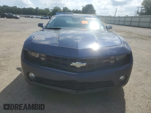 2011 Chevrolet Camaro 2LT с VIN 2G1FC1ED9B9133991, выставлен на аукционе Copart как лот 61664255 с пробегом 81 960 миль миль и Списание • Salvage title. История ставок и продаж доступна на DreamBid. Изображение 5.