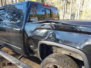 2018 GMC Sierra 1500 Denali with VIN 3GTU2PEJ5JG308087, listed as a IAAI auction lot 41343443 with 108,644 mi miles. Bid and sale history available at carsss.com. Image 6.