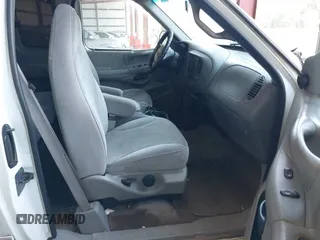 1997 Ford F-150 XL с VIN 1FTDX18W4VNB21720, выставлен на аукционе IAAI как лот 42578603 с пробегом 160 437 миль миль и . История ставок и продаж доступна на DreamBid. Изображение 5.