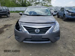 2018 Nissan Versa SV z VIN 3N1CN7AP2JL821482, wystawiony jako Copart lot #55452015 z przebiegiem 75 495 mil mil oraz Szkoda całkowita • Salvage title. Historia ofert i sprzedaży dostępna na DreamBid. Obrazek 5.