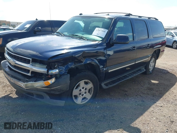 2004 Chevrolet Suburban LT with VIN 3GNEC16T24G290321, listed as a IAAI auction lot 41807808 with 176,964 mi miles. Bid and sale history available at carsss.com. Image 17.