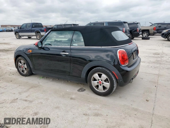 2019 MINI Convertible Cooper с VIN WMWWG5C5XK3E22725, выставлен на аукционе Copart как лот 54779825 с пробегом 43 586 миль миль и Списание • Salvage title. История ставок и продаж доступна на DreamBid. Изображение 2.