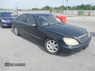 2001 Mercedes-Benz S 320/430/500 z VIN WDBNG75J81A155496, wystawiony jako IAAI lot #42462708 z przebiegiem Nie podano mil oraz . Historia ofert i sprzedaży dostępna na DreamBid. Obrazek 1.