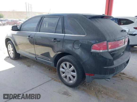 2007 Lincoln MKX with VIN 2LMDU68C77BJ11645, listed as a IAAI auction lot 42097015 with 155,678 mi miles. Bid and sale history available at carsss.com. Image 3.