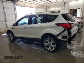 2019 Ford Escape Titanium с VIN 1FMCU0J94KUA44606, выставлен на аукционе Copart как лот 51790035 с пробегом 70 190 миль миль и На запчасти • Non repairable. История ставок и продаж доступна на DreamBid. Изображение 2.
