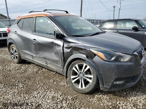 2018 Nissan Kicks S with VIN 3N1CP5CUXJL511095, listed as a Copart auction lot 46493875 with NaN miles and Salvage Title. Bid and sale history available at carsss.com. Image 4.
