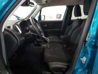 2021 Jeep Renegade Latitude z VIN ZACNJDBB7MPM24975, wystawiony jako Copart lot #61205165 z przebiegiem 63 328 mil mil oraz Szkoda całkowita • Salvage title. Historia ofert i sprzedaży dostępna na DreamBid. Obrazek 7.