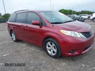 2012 Toyota Sienna LE AAS with VIN 5TDKK3DC2CS193746, listed as a IAAI auction lot 41656325 with 170,049 mi miles. Bid and sale history available at carsss.com. Image 1.