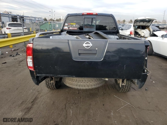 2005 Nissan Frontier 4WD SE with VIN 1N6AD06W45C402708, listed as a Copart auction lot 43715675 with 174,745 mi miles and Salvage Title. Bid and sale history available at carsss.com. Image 6.
