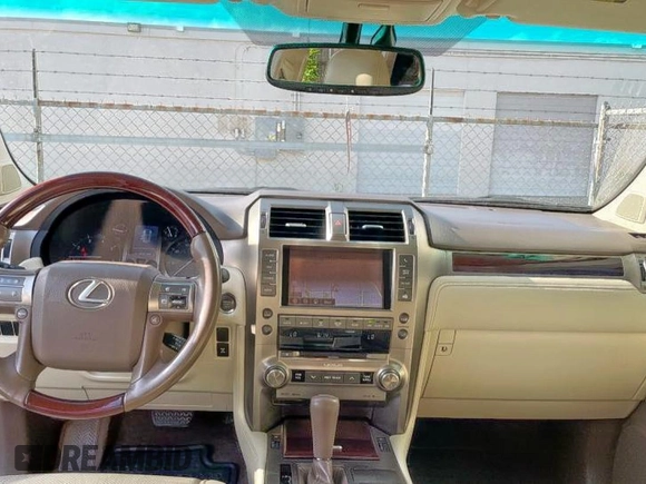 2014 Lexus GX 460 with VIN JTJBM7FX3E5071310, listed as a Copart auction lot 62199625 with 165,786 mi miles and Clean title. Bid and sale history available at DreamBid. Image 9.