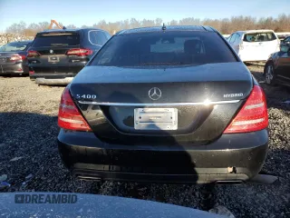 2010 Mercedes-Benz S 400 with VIN WDDNG9FB8AA305648, listed as a Copart auction lot 87004294 with 135,981 mi miles and Clean Title. Bid and sale history available at DreamBid. Image 6.