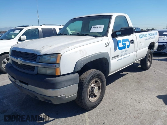 2004 Chevrolet Silverado 2500 z VIN 1GBHC24U64E349020, wystawiony jako IAAI lot #41840530 z przebiegiem 341 184 mil mil oraz . Historia ofert i sprzedaży dostępna na DreamBid. Obrazek 2.