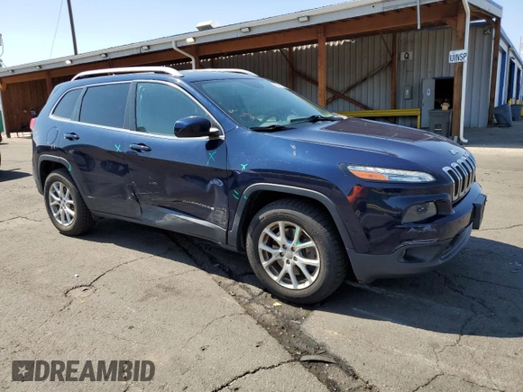 2016 Jeep Cherokee Latitude with VIN 1C4PJMCS1GW304073, listed as a Copart auction lot 60467055 with 74,826 mi miles and Salvage title. Bid and sale history available at DreamBid. Image 4.