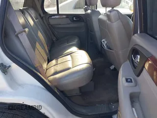 2005 GMC Envoy SLE with VIN 1GKDT13S052378542, listed as a IAAI auction lot 41897213 with 178,355 mi miles. Bid and sale history available at carsss.com. Image 8.
